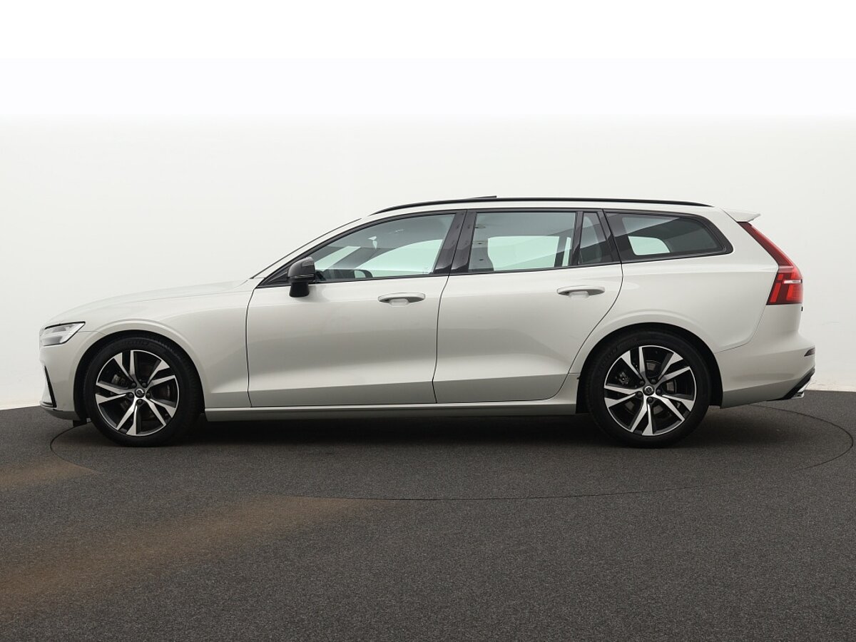 36155169 volvo v60 2 0 b3 r design 2 02