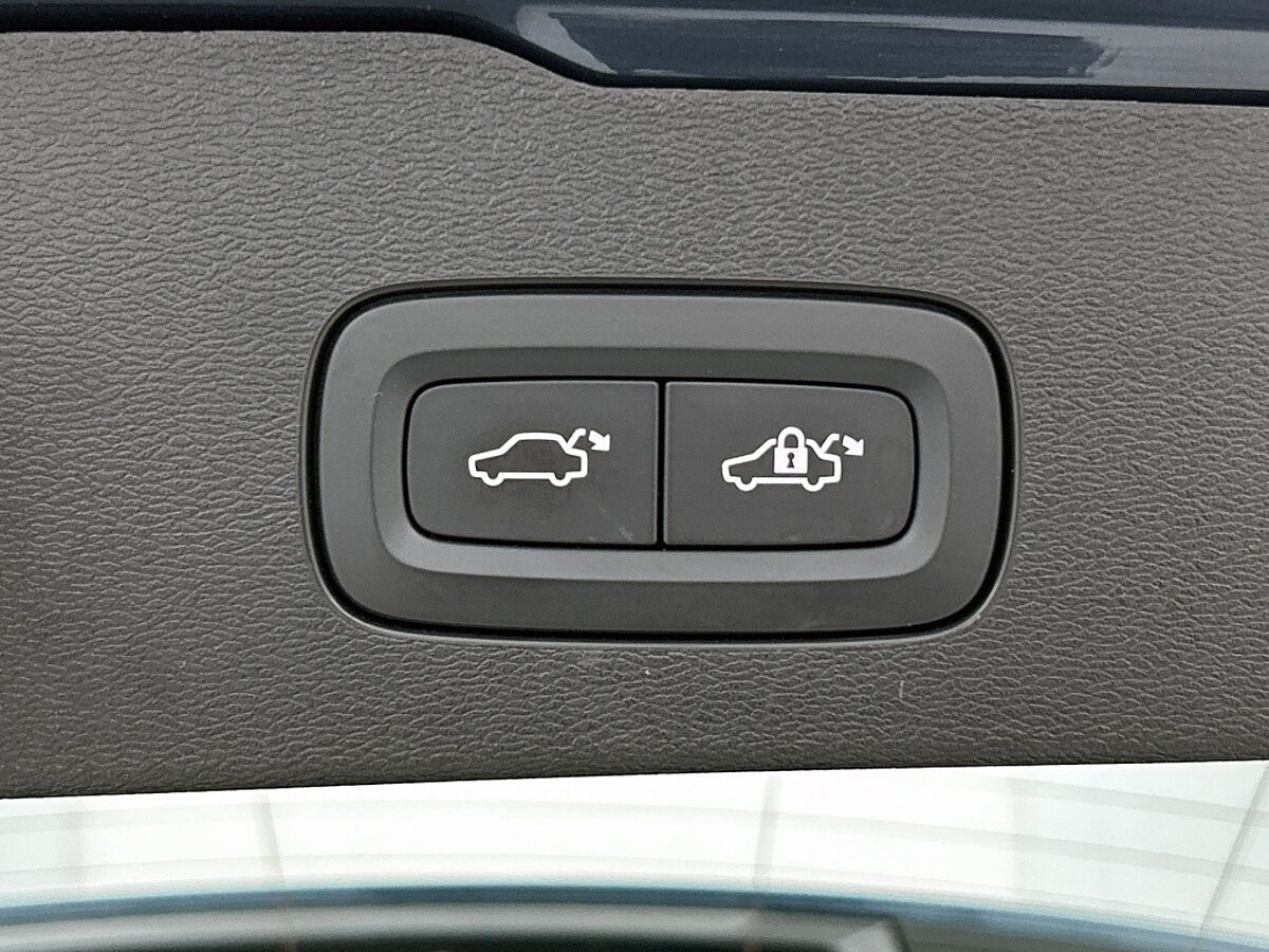 45850012 volvo v60 2 0 t6 awd plus dark pano dak trekhaak 89