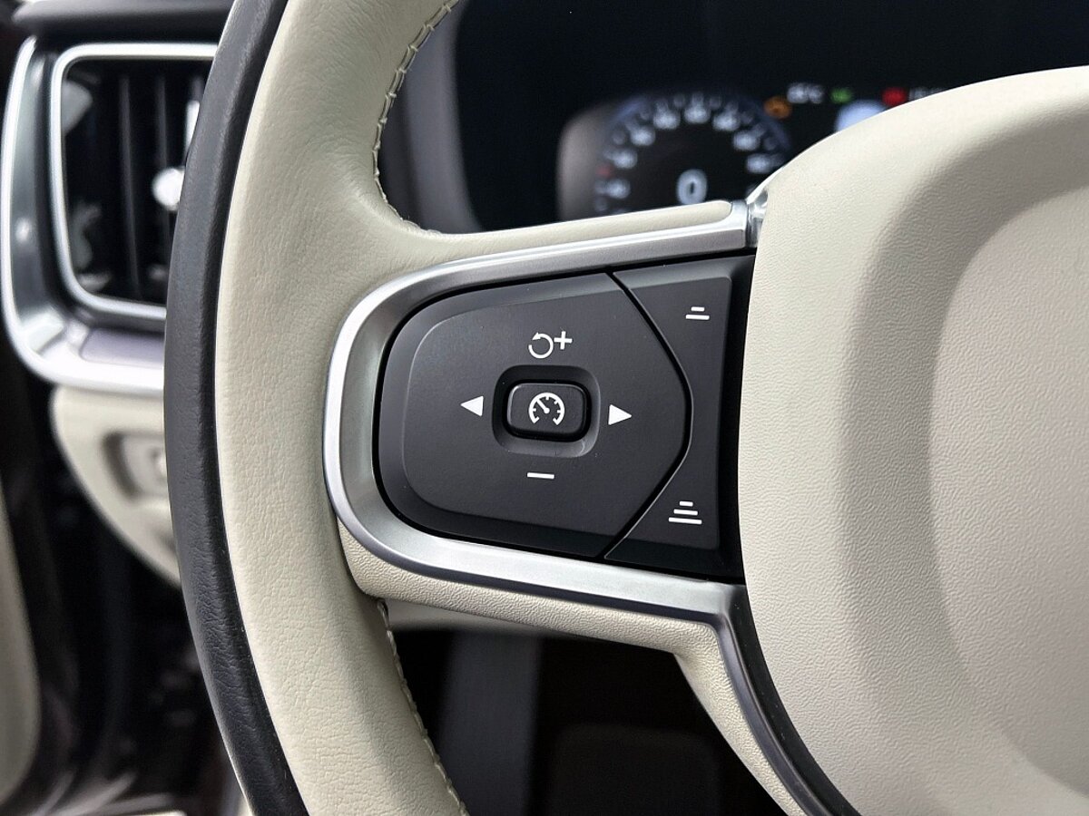 49484399 volvo v60 t5 momentum climate pack pilot assist camera h k blis 06