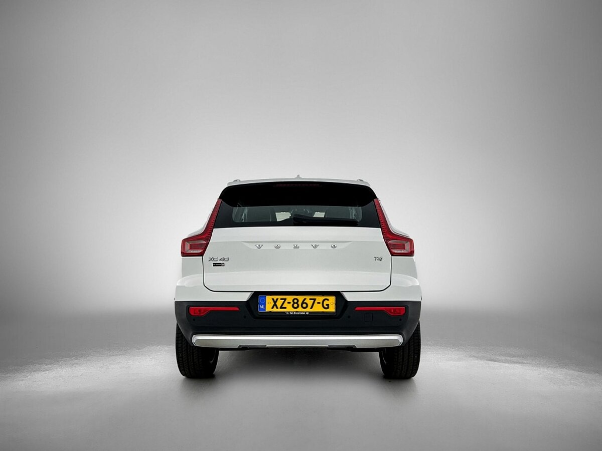 47163197 volvo xc40 2 0 t4 momentum 3 02
