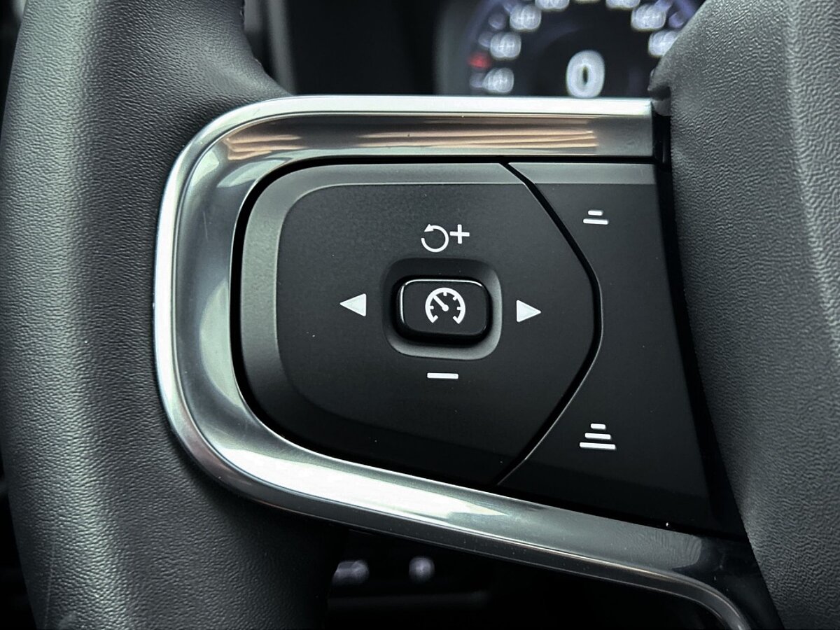 45491777 volvo xc40 1 5 t4 rech r design harman kardon achteruitrijcamera cru 09