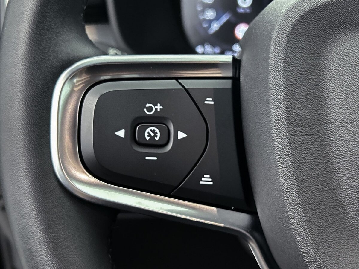 45663226 volvo xc40 1 5 t4 recharge r design harman kardon elektrische stoelvers 07