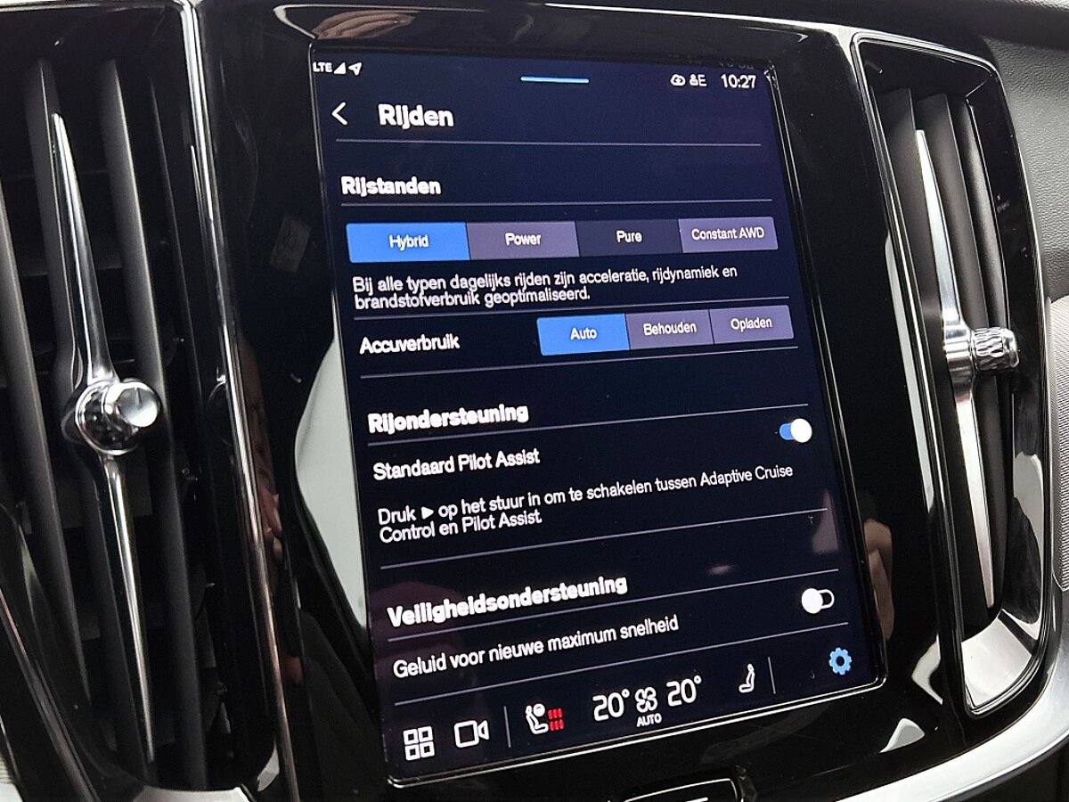 47443693 volvo v60 2 0 t6 awd dark 04