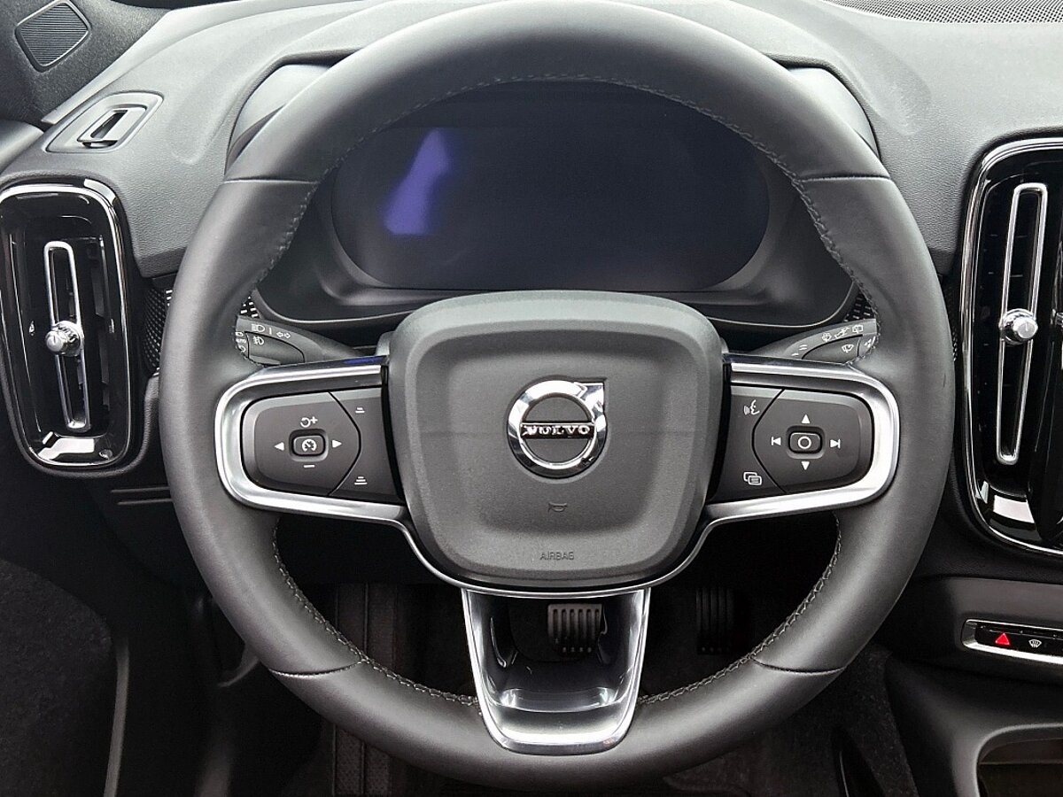 48515763 volvo xc40 b3 dark nubuck pano climate pack pilot assist memory s 73