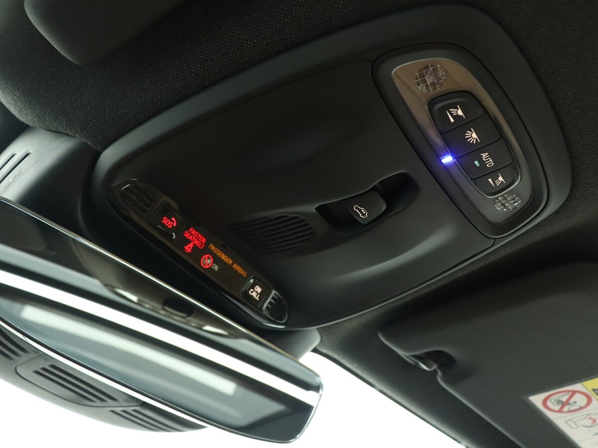 35487775 volvo xc40 1 5 t5 phev inscription panomama dak harman kardon leder 40b8d4