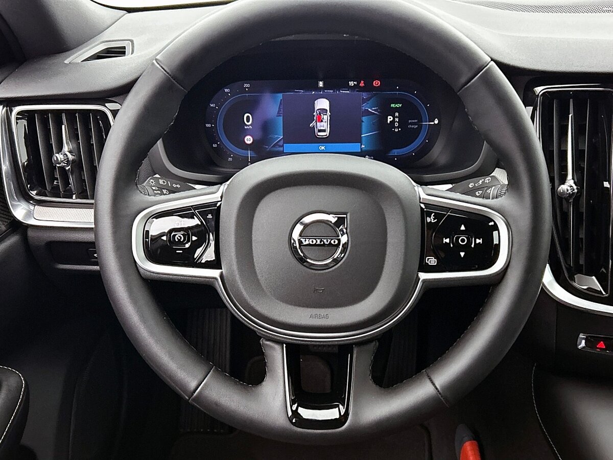 48515870 volvo v60 2 0 t6 awd plus dark trekhaak voorruit verwarming harman k 92