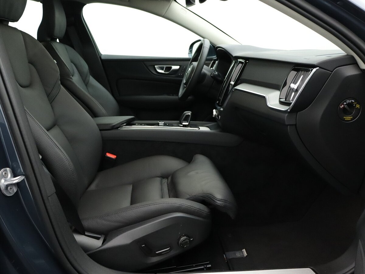 35953374 volvo v60 2 0 b4 plus bright 12