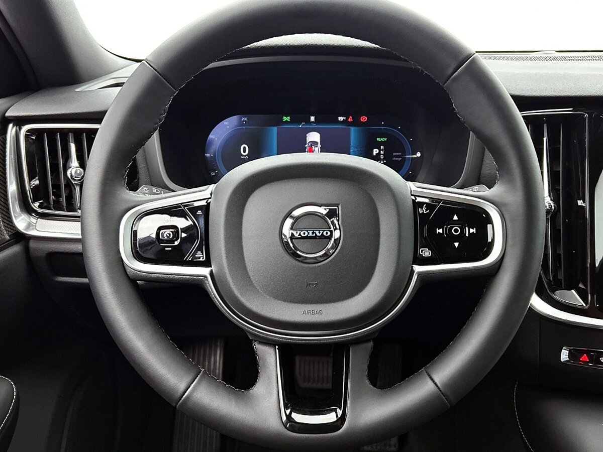 47540135 volvo v60 2 0 t6 awd plus dark trekhaak sportstoelen 44