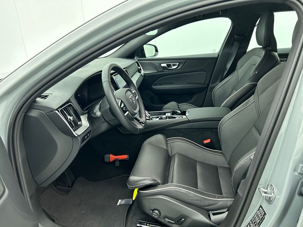 47797613 volvo v60 2 0 t6 awd plus dark trekhaak leder harman kardon audio 71
