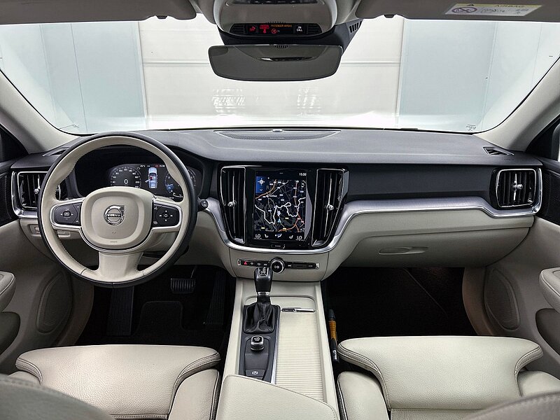 49484399 volvo v60 t5 momentum climate pack pilot assist camera h k blis 6 03