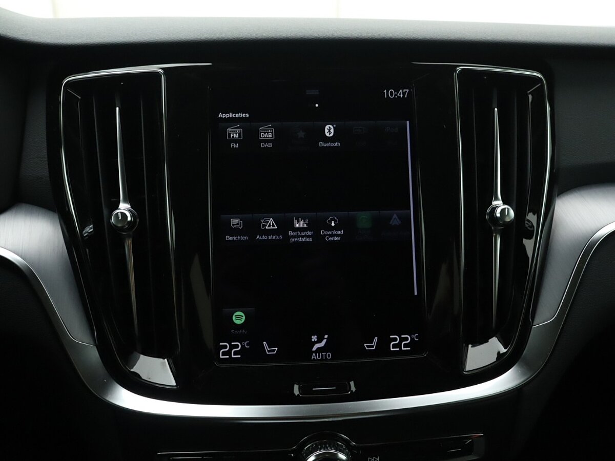 34990408 volvo v60 2 0 b4 momentum business trekhaak camera leder 1a3ce5