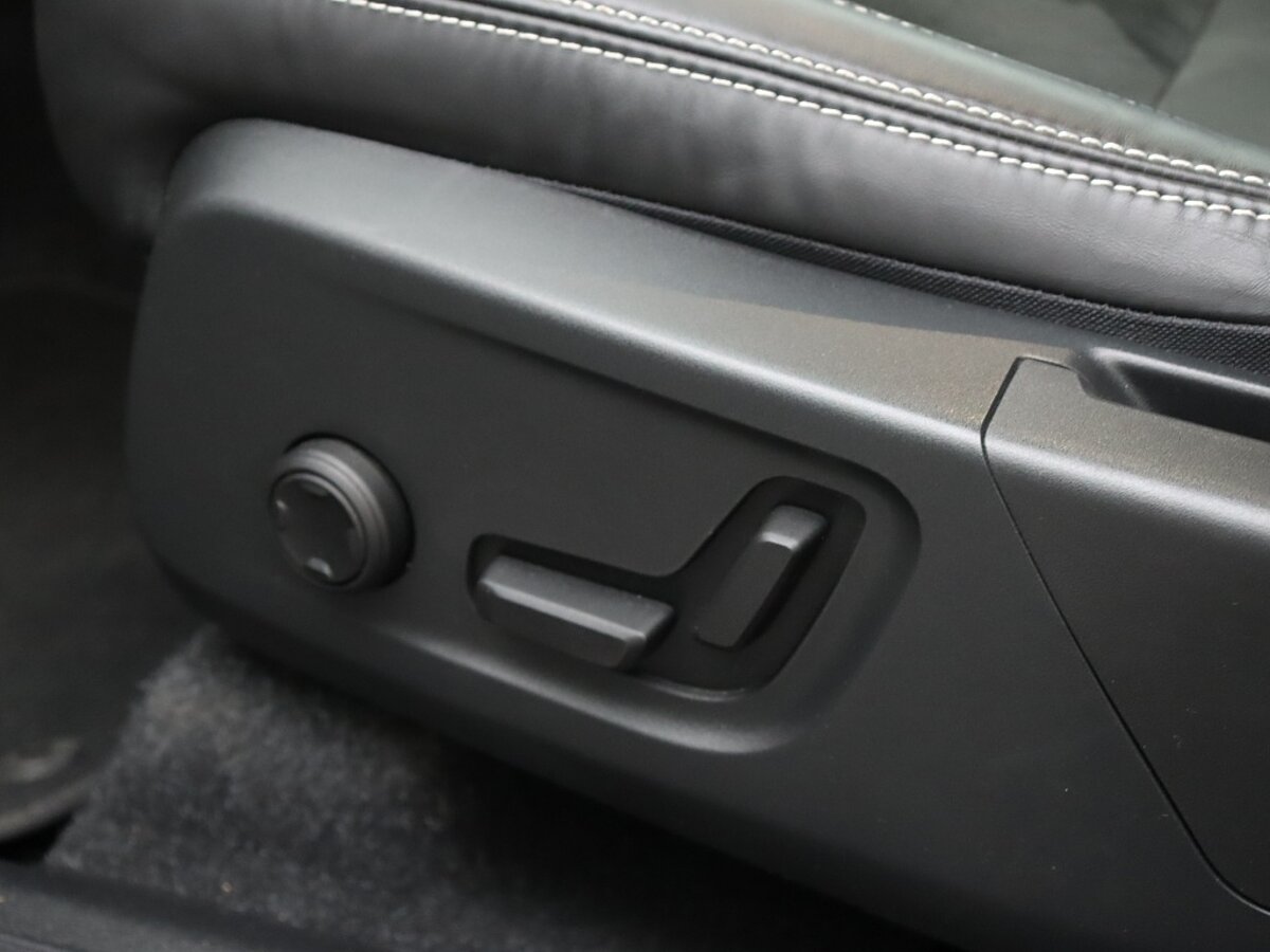 35652567 volvo xc40 1 5 t5 recharge r design trekhaak harmond kardon camera 016c50