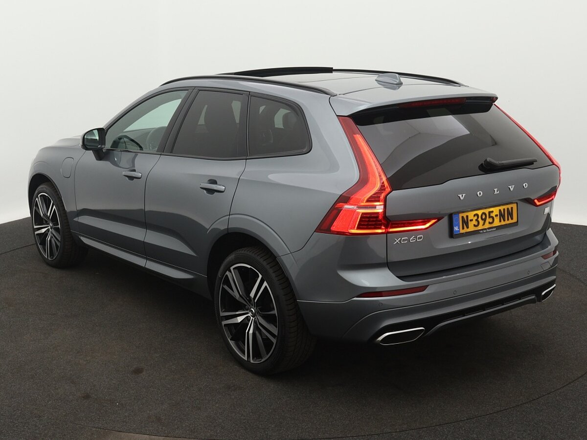 43863335 volvo xc60 2 0 recharge t8 r design 3