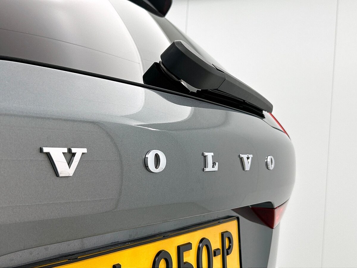 47013591 volvo xc60 2 0 t5 awd r design 3f9fee