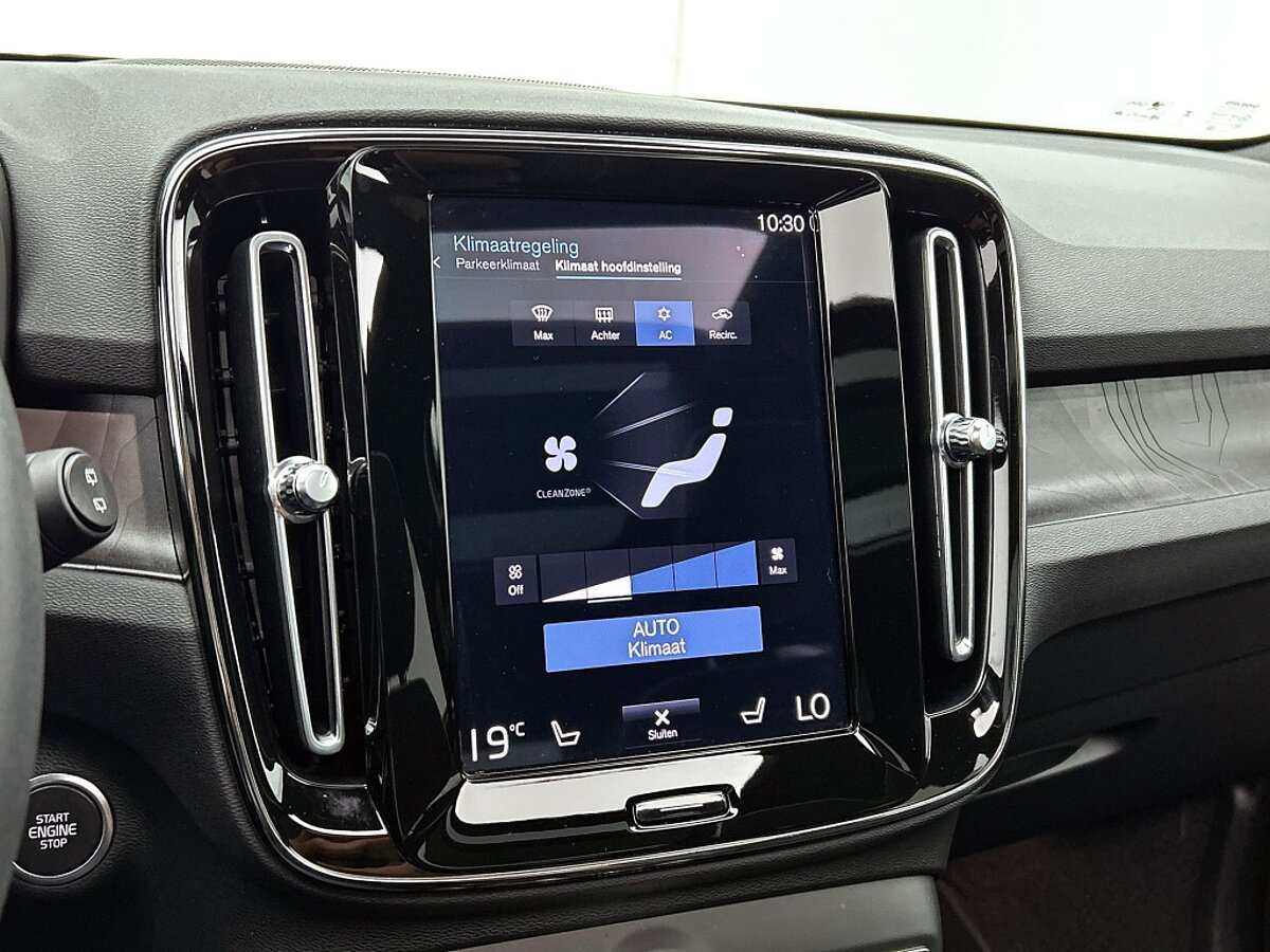 47093947 volvo xc40 1 5 t4 ultimate bright pilot assist trekhaak panoramadak 09