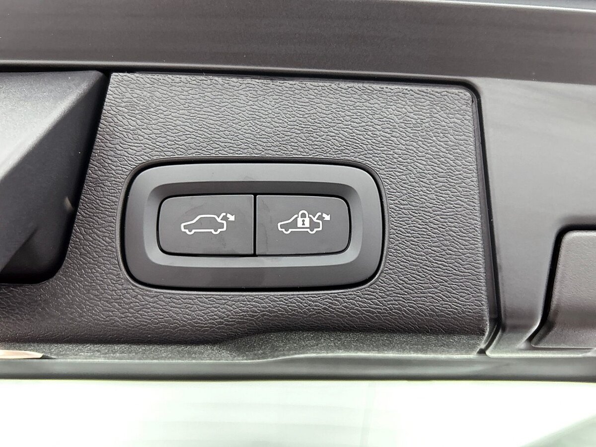 48515871 volvo xc60 2 0 t6 awd plus dark trekhaak leder panoramadak 94