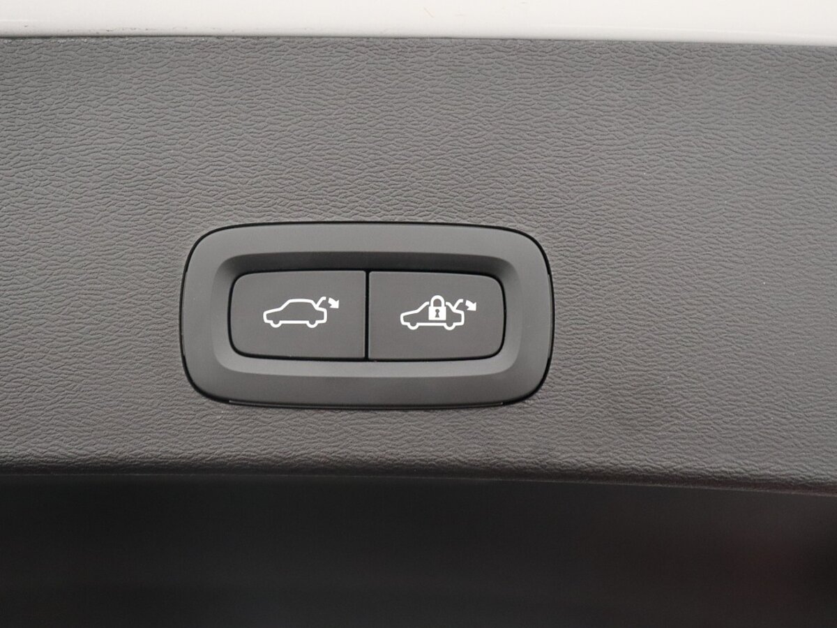 34949684 volvo xc40 1 5 t4 recharge ultimate 2ec295