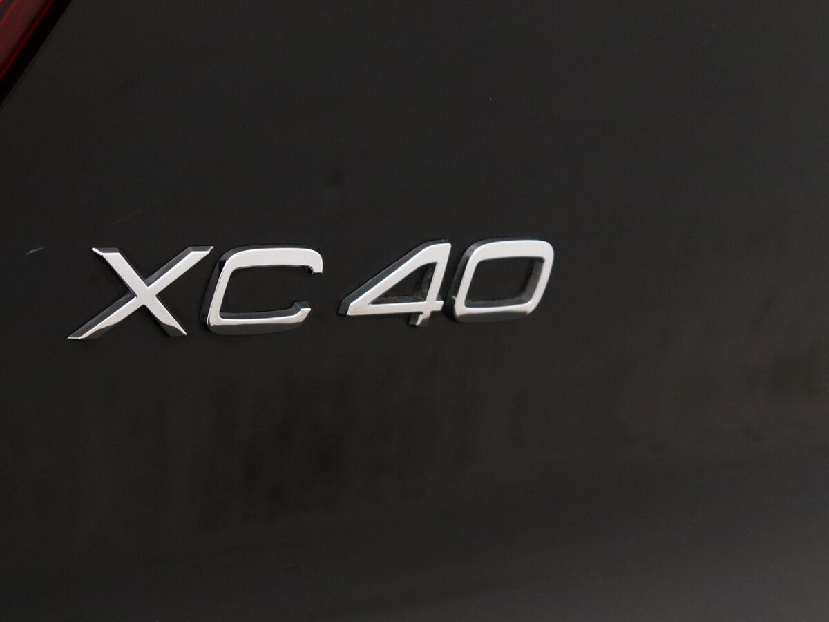 35574398 volvo xc40 1 5 t3 momentum pro 59