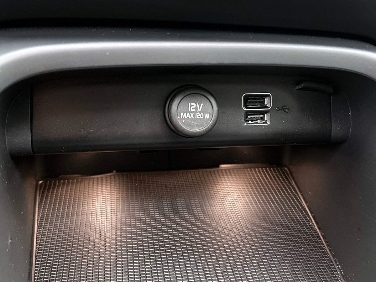 46877628 volvo xc40 1 5 t5 rech r design panorama dak harman kardon 30