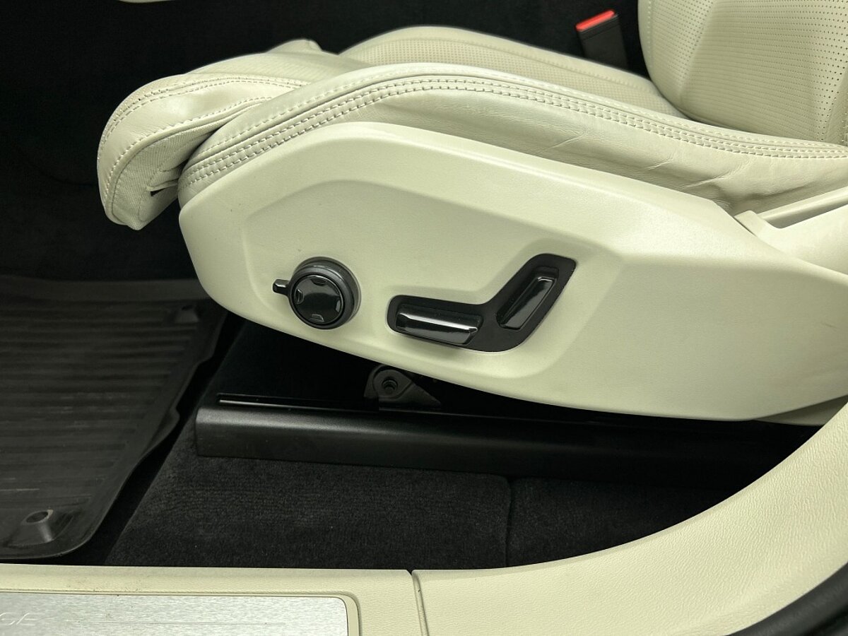 47458414 volvo xc60 2 0 t6 awd inscription long range luchtvering geventileerd l 40