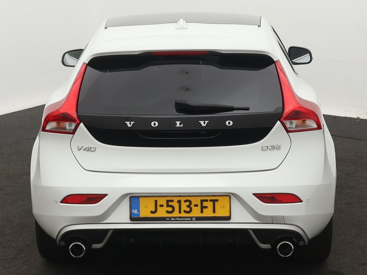 44623939 volvo v40 2 0 d3 edition 69