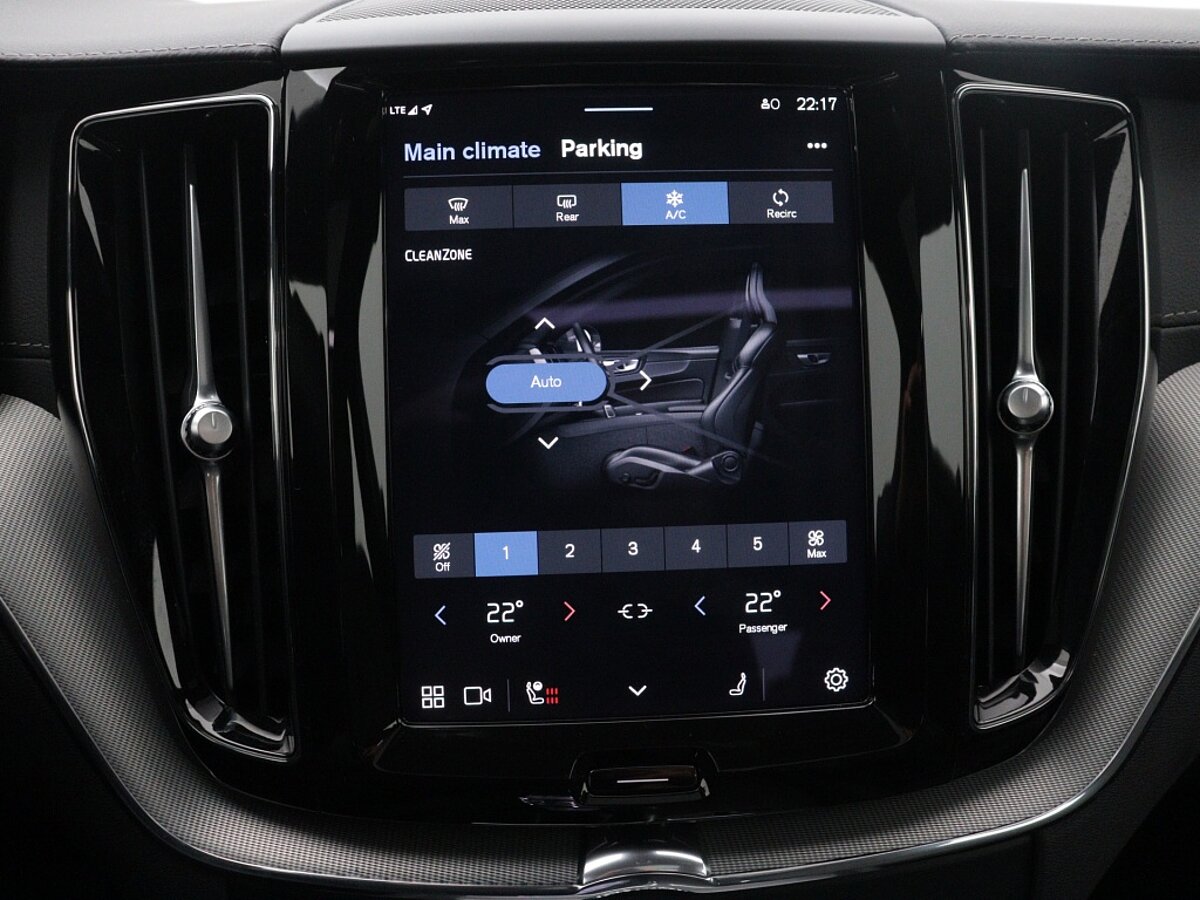 45353278 volvo xc60 2 0 t6 awd ultimate dark 66
