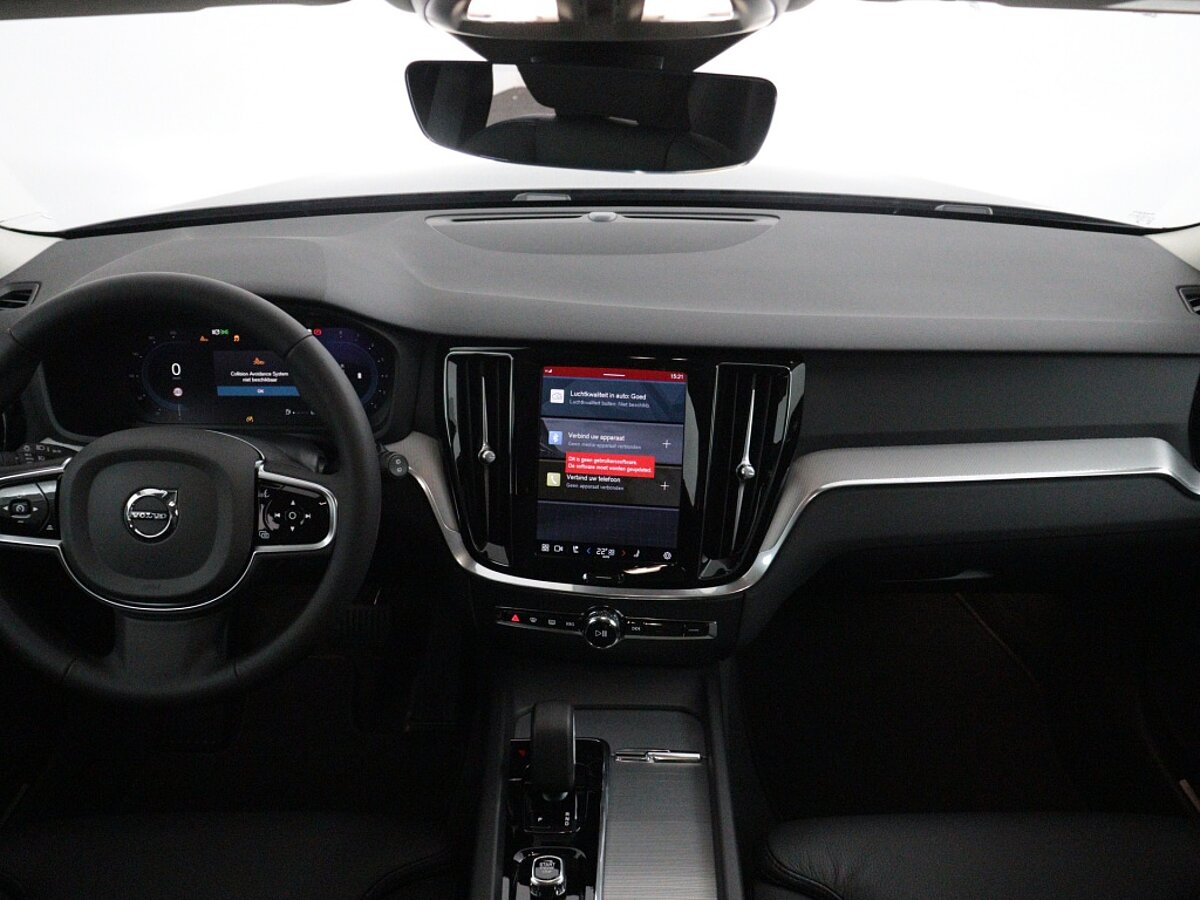 45734638 volvo v60 b4 plus dark 19 lm panoramadak 12