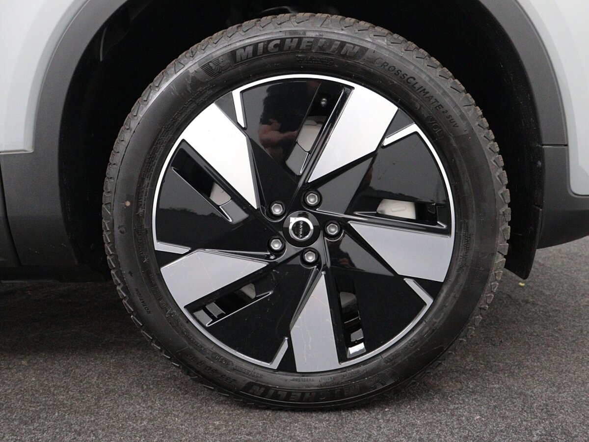 46247872 volvo xc40 extended range core 82 kwh 50