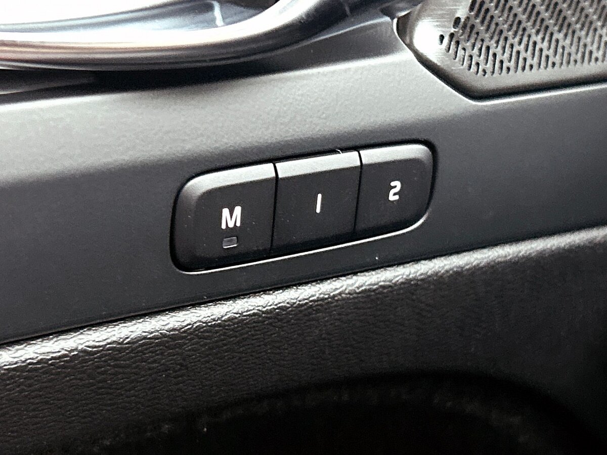 46844168 volvo xc40 2 0 b4 plus black edition 87a493