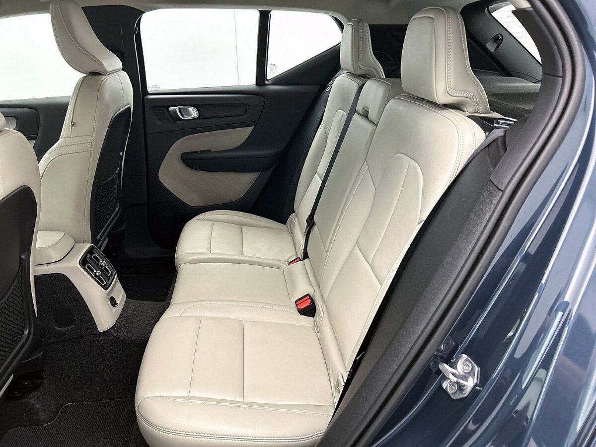 47001389 volvo xc40 1 5 t5 inscription panorama dak blis trekhaak all season 87