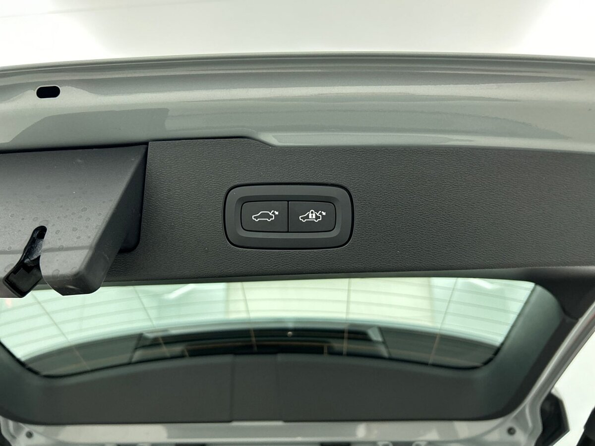 47797613 volvo v60 2 0 t6 awd plus dark trekhaak leder harman kardon audio 68
