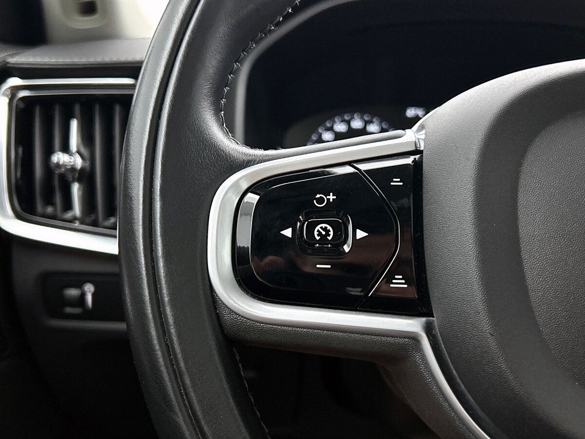 49134652 volvo v90 2 0 b4 inscription leder panorama dak trekhaak 06