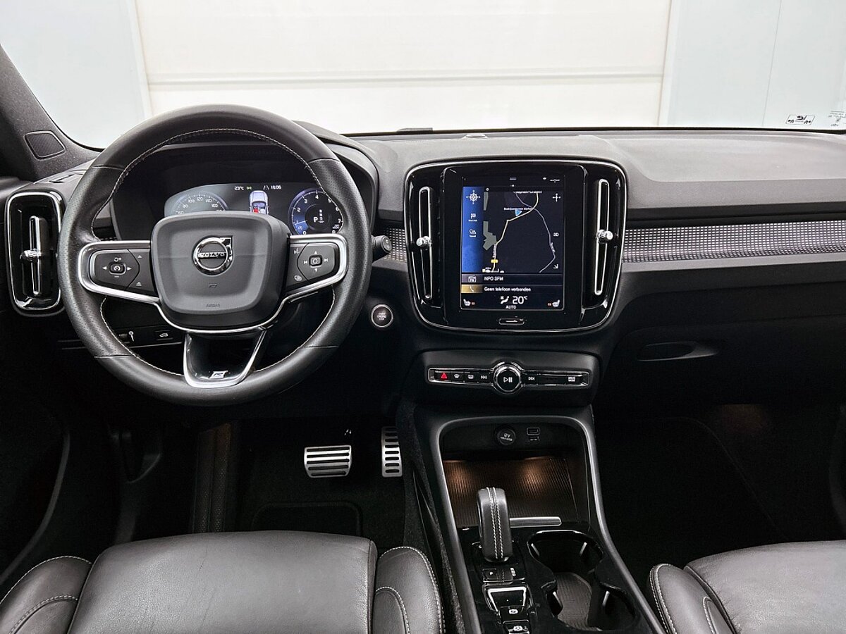 49484366 volvo xc40 t3 geartronic r design adaptive cruise trekhaak climate 41