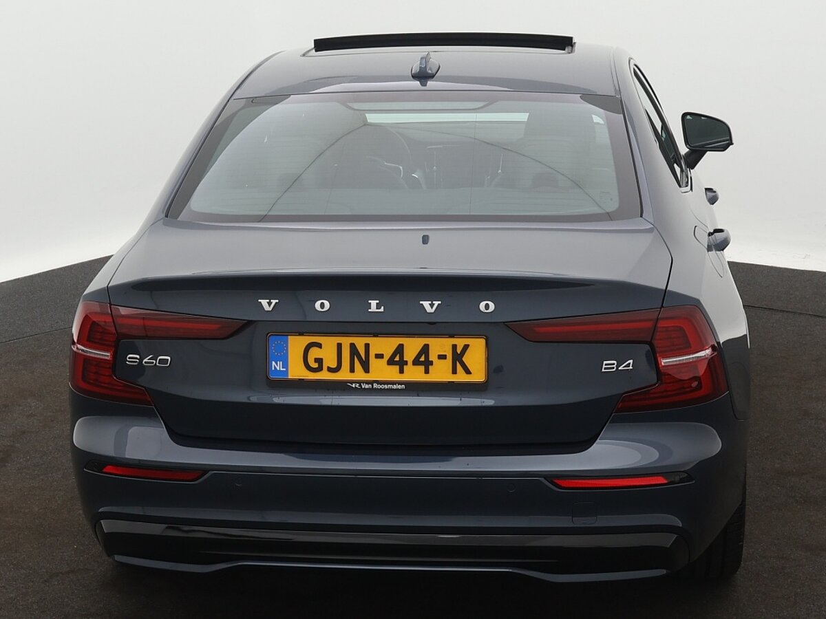 42113203 volvo s60 2 0 b4 plus dark panoramadak 19 lm velgen 9 12