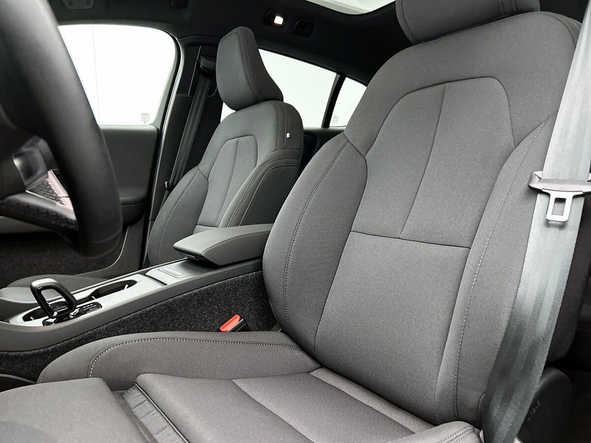 46180812 volvo ec40 ec40 plus dark 20 velgen power seats getint glas dakbog 50