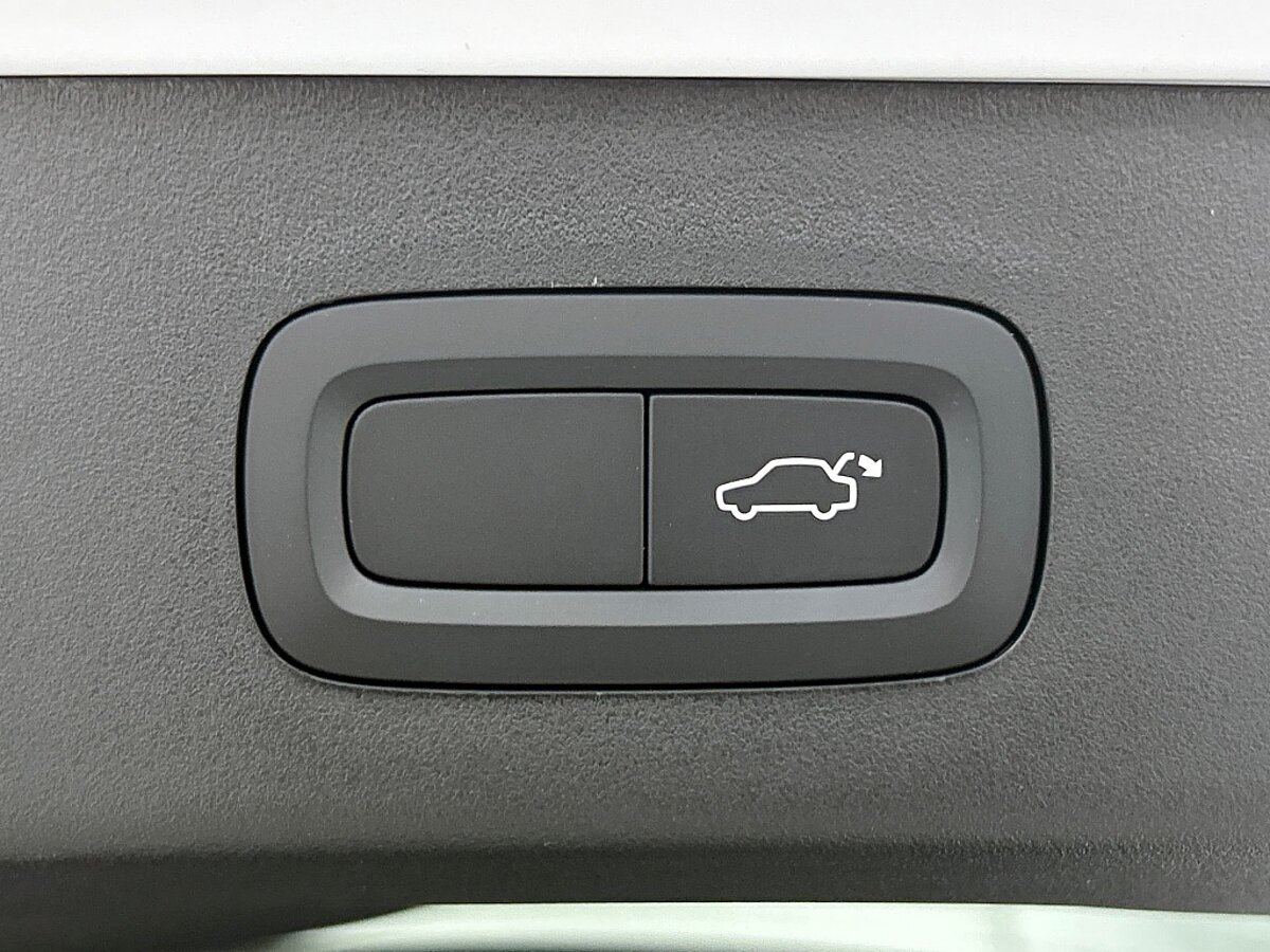 47307005 lynk co 01 1 5 more 261 pk 75km phev full option dealer demo 74