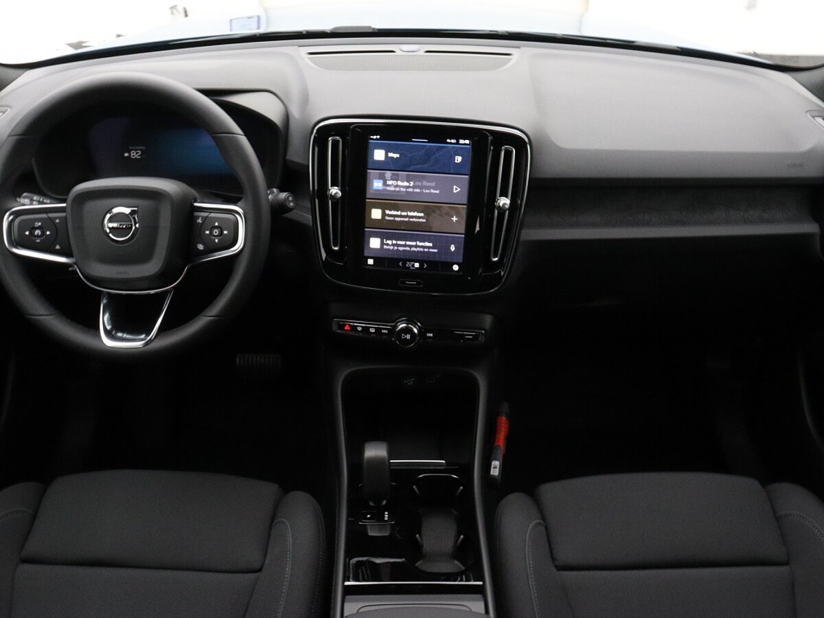 40448916 volvo xc40 single core 69 kwh navi camera pre conditioning cruise 6 18