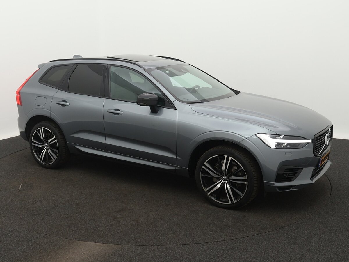 43863335 volvo xc60 2 0 recharge t8 r design 12