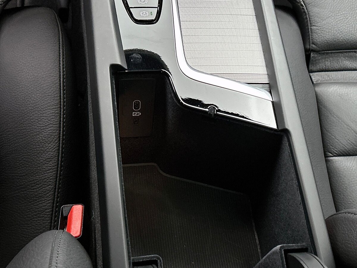 45734638 volvo v60 b4 plus dark 19 lm panoramadak 89d1e7