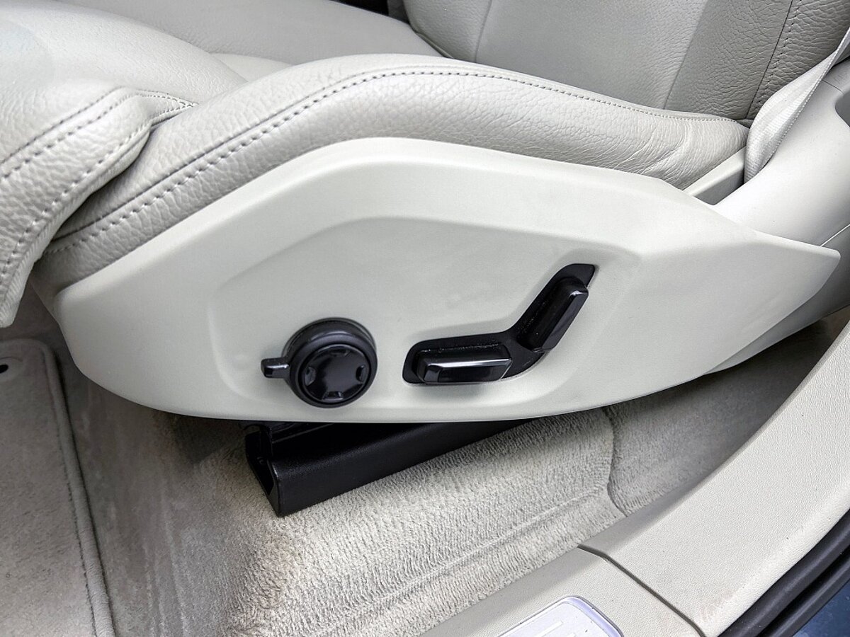 47390119 volvo xc90 2 0 t8 awd inscription intro edition 96