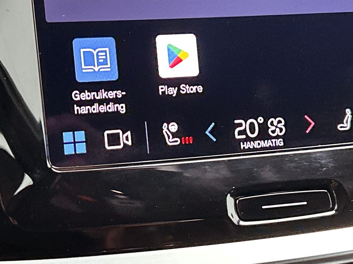 48515870 volvo v60 2 0 t6 awd plus dark trekhaak voorruit verwarming harman k 8 04