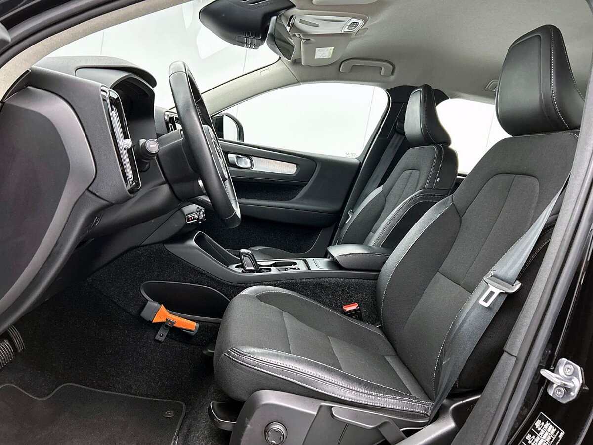 46742333 volvo xc40 1 5 t3 momentum pro 2c9f57