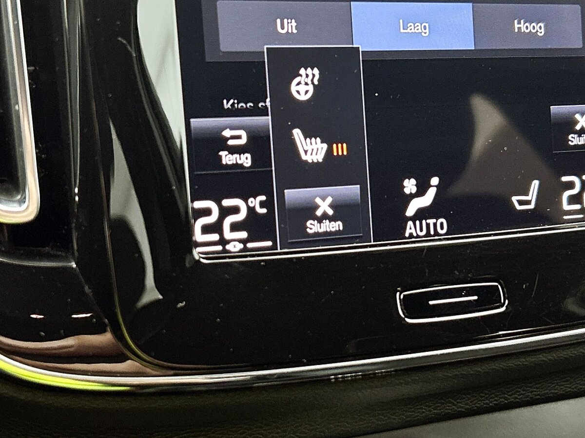 46744949 volvo xc40 1 5 t4 r design h k dab trekhaak nubuck camera 8 03
