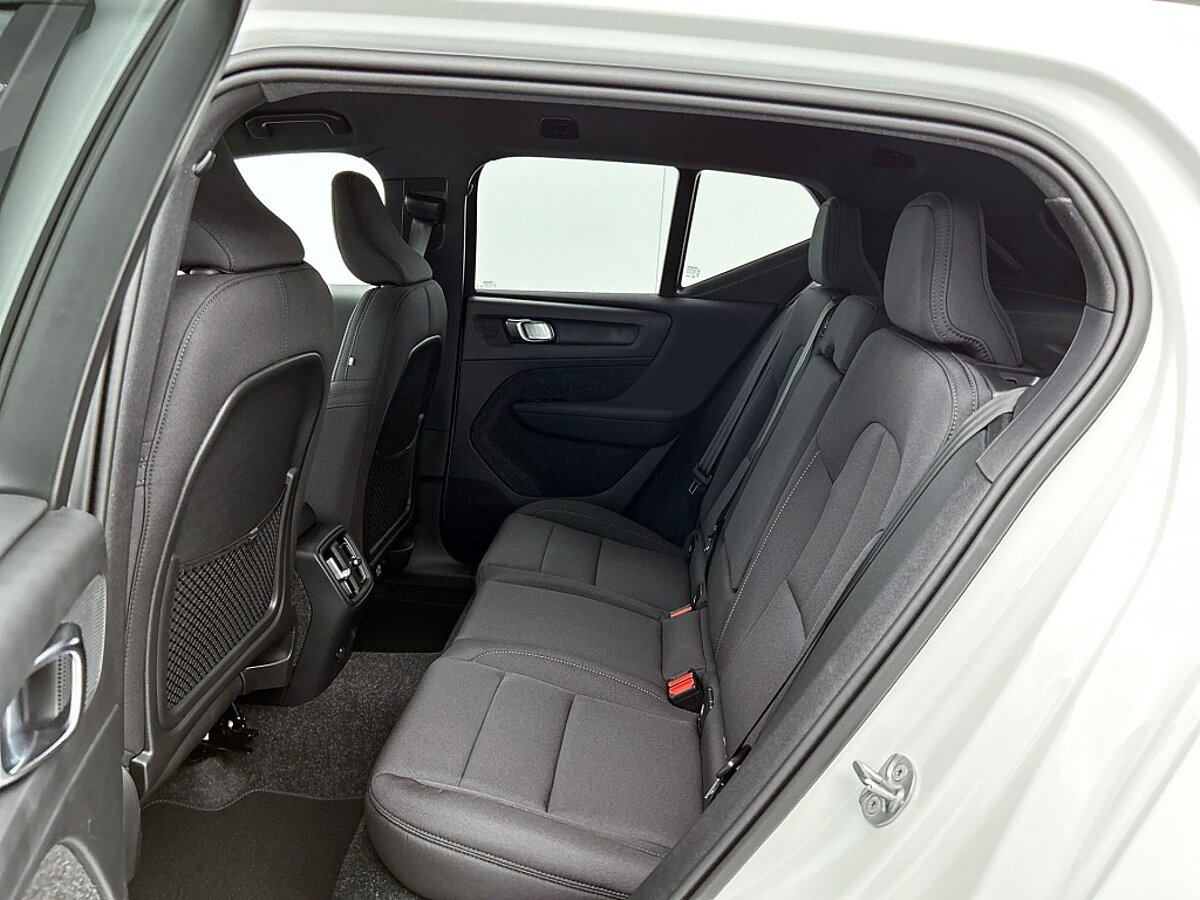 47451360 volvo ex40 ex40 extended range core business climate pack versatility 24