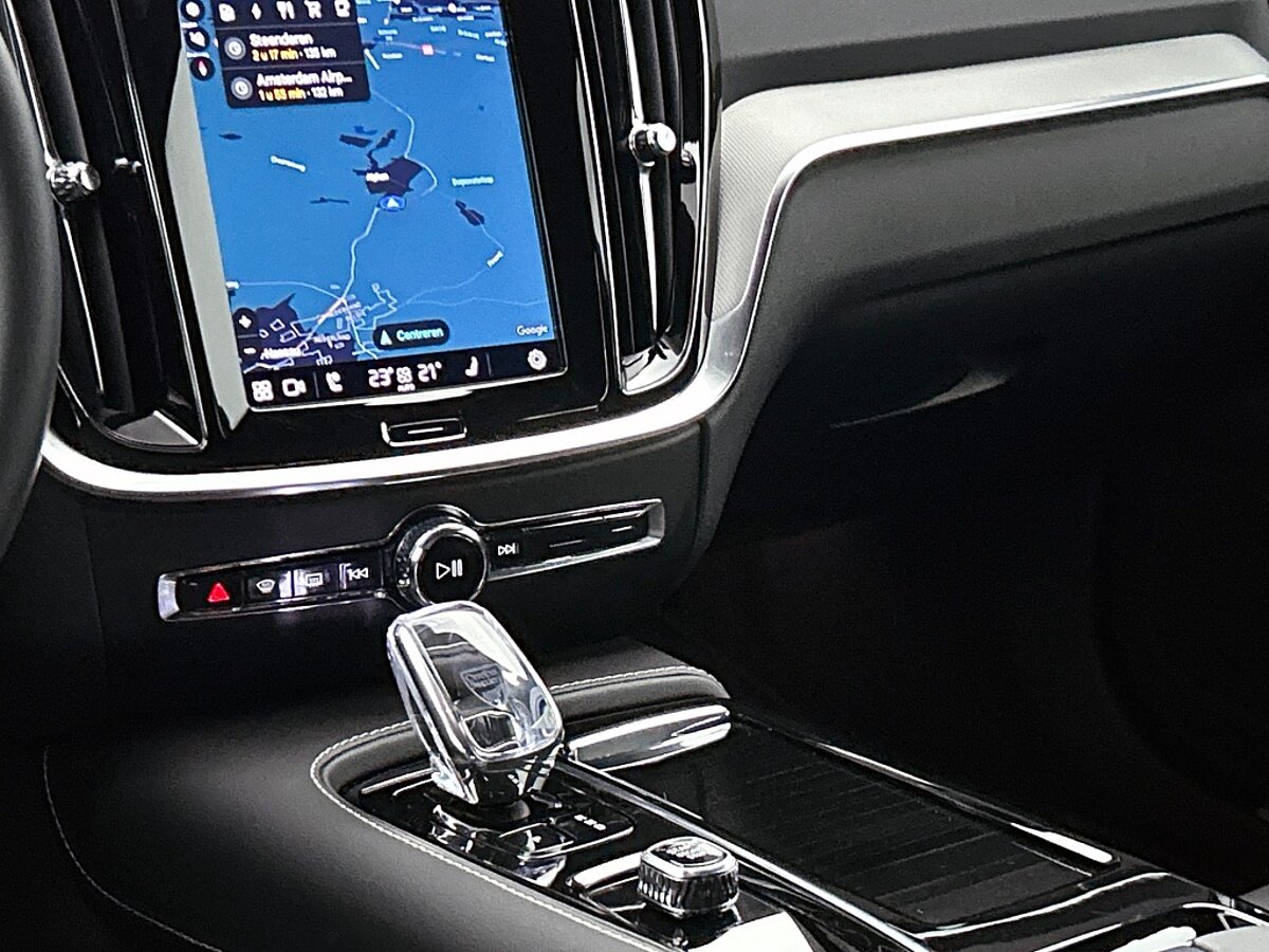 49294915 volvo v60 2 0 t6 awd plus dark trekhaak harman kardon leder 26