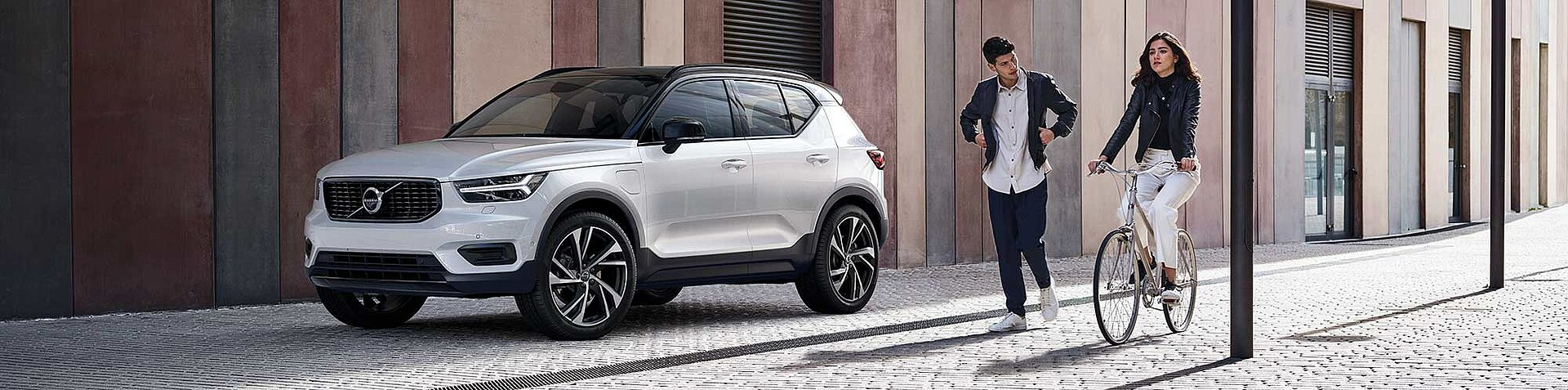 Volvo XC40 model van roosmalen banner