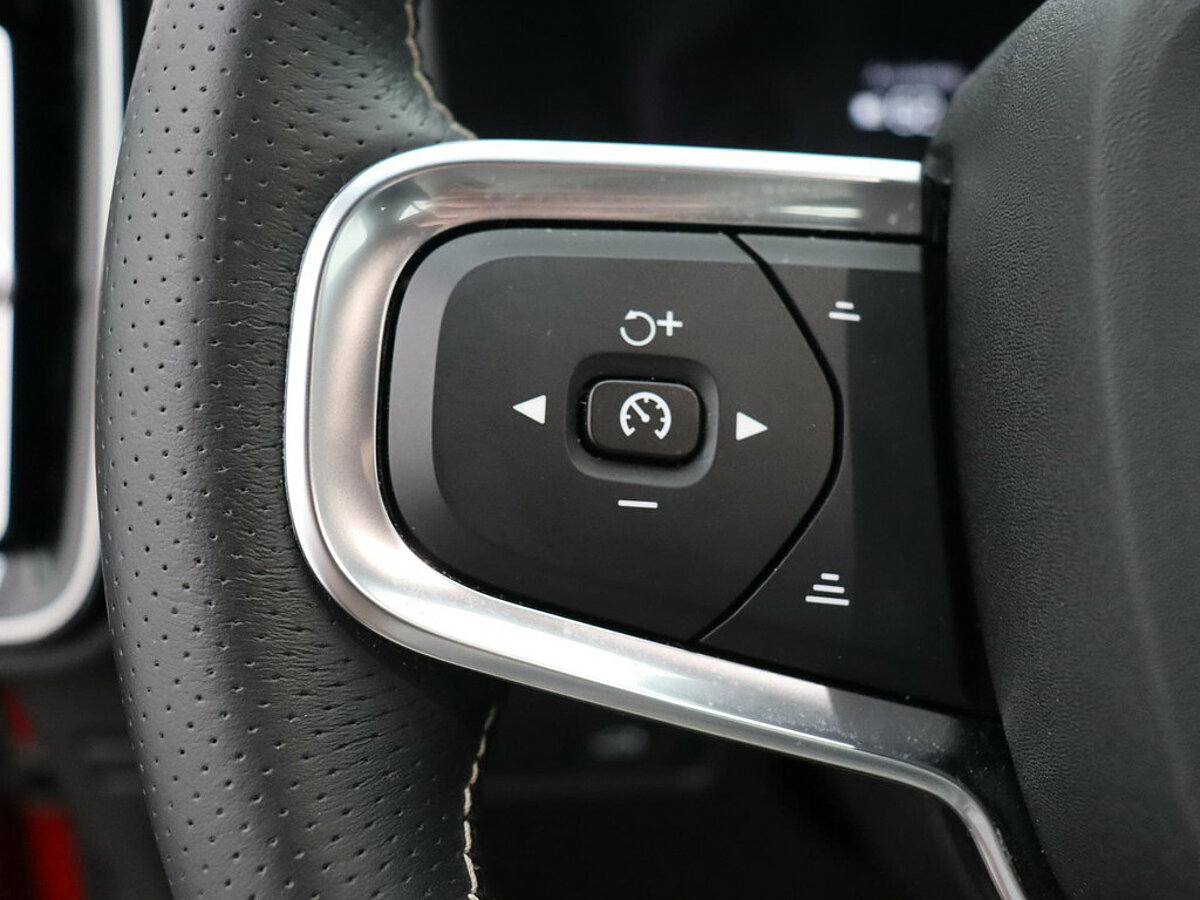 34255172 volvo xc40 p8 recharge awd r design memory seats draadloze lader warmte 64