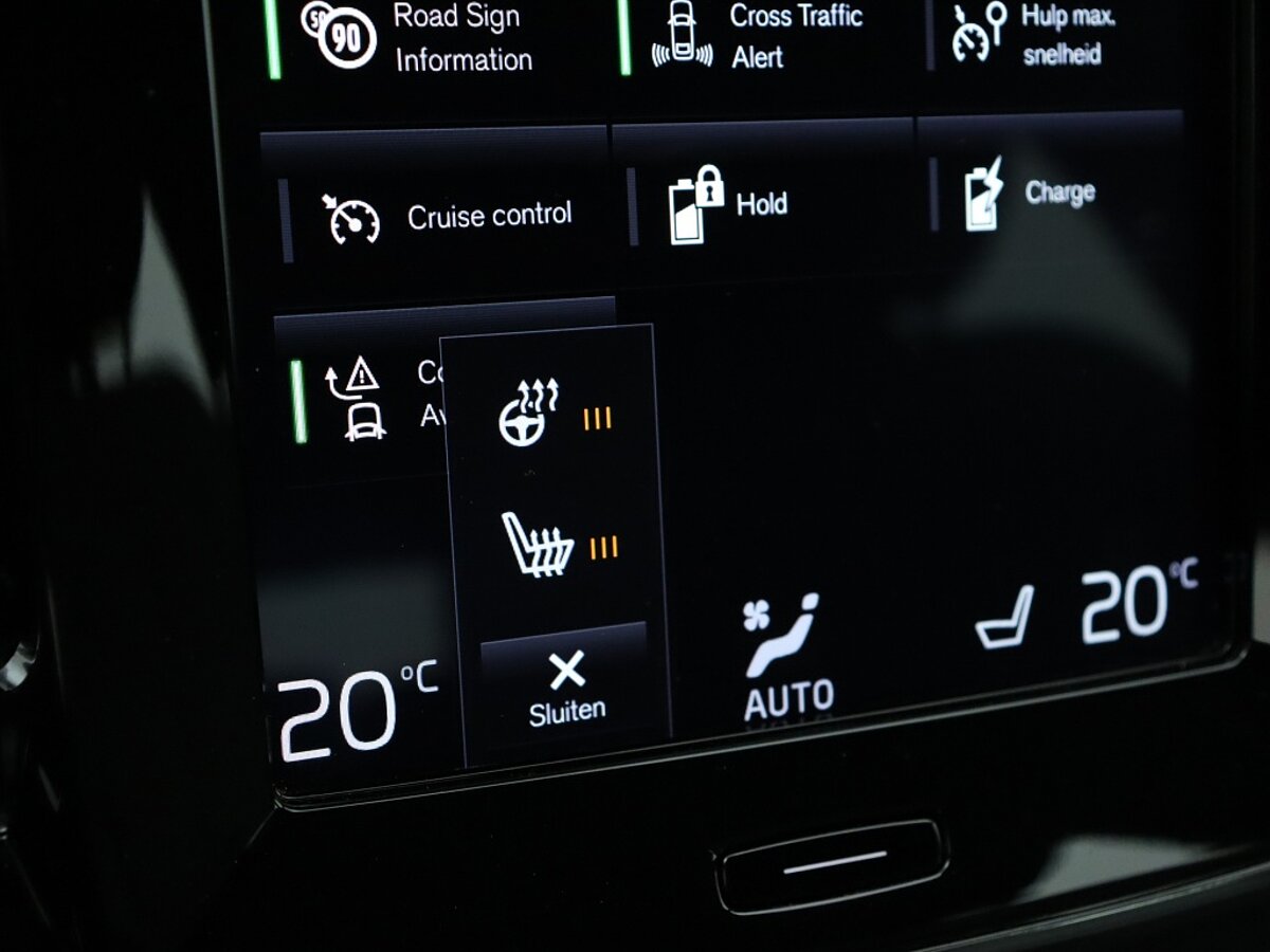35603828 volvo xc40 1 5 t4 recharge r design expression 76