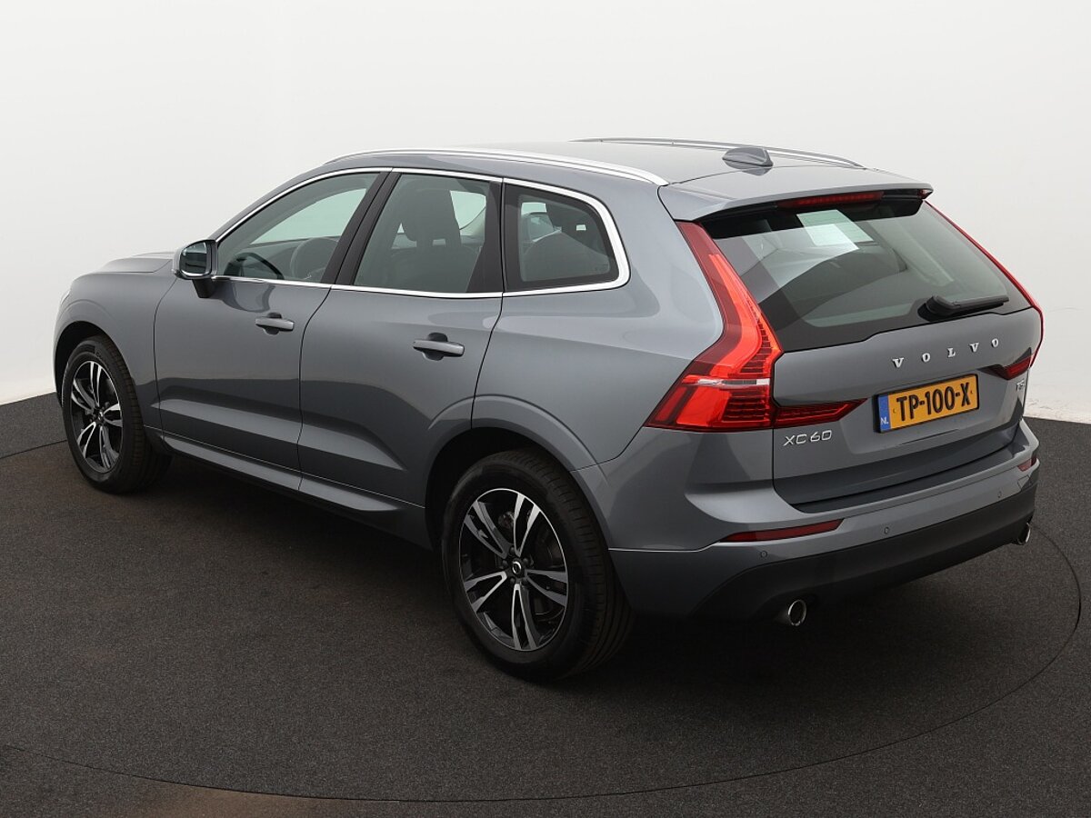 35868279 volvo xc60 2 0 t5 awd momentum 3 07