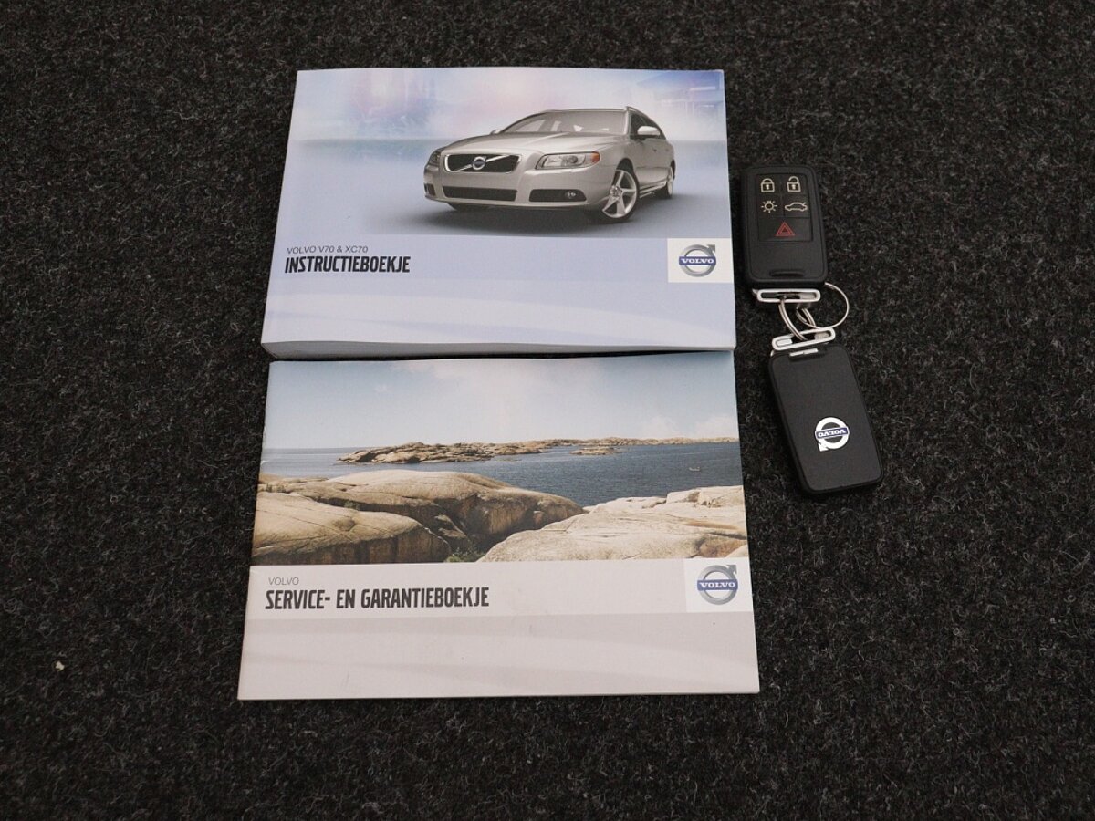 43852240 volvo v70 1 6 t4 limited edition b06dc1
